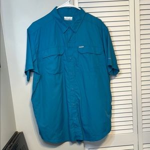 Columbia Blue Casual Button Down Shirt Lightweight Short Sleeve